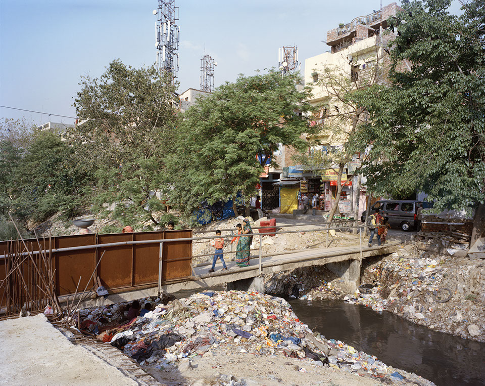 150401_sheikh sarai crossing bridge